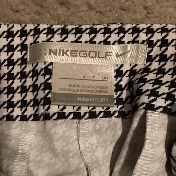 Nike Golf Women's Black White Herringbone Shorts Size 4 10in inseam - Picture 5 of 5